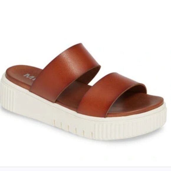 MIA Brown and White Sandals with Wide Strap - Picture 2 of 9